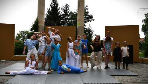 [FOTO] Powitanie lata z najmłodszymi członkami klubu Dance Fam