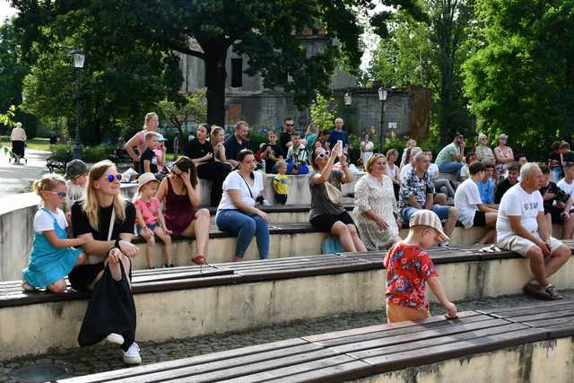 [FOTO] Powitanie lata z najmłodszymi członkami klubu Dance Fam