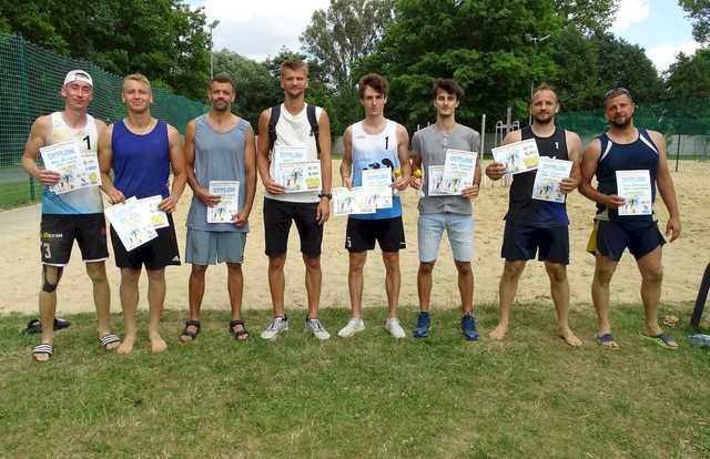 [FOTO] Rywalizowali w turnieju plażówki