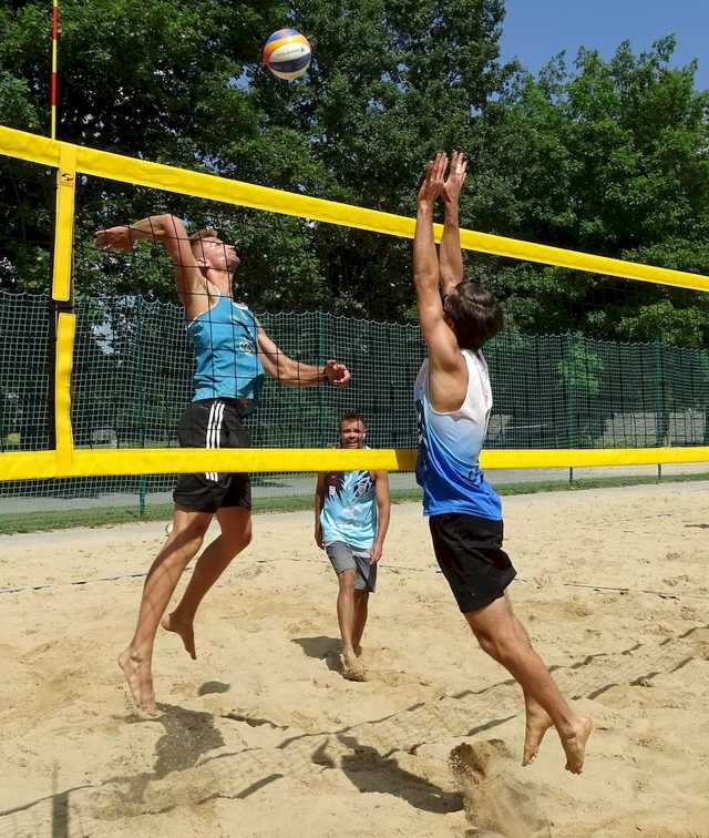 [FOTO] Rywalizowali w turnieju plażówki