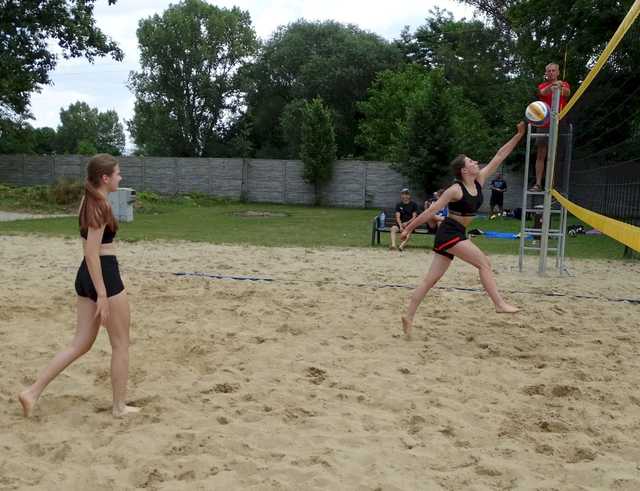[FOTO] Rywalizowali w turnieju plażówki