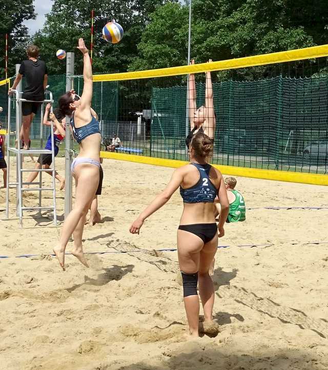 [FOTO] Rywalizowali w turnieju plażówki