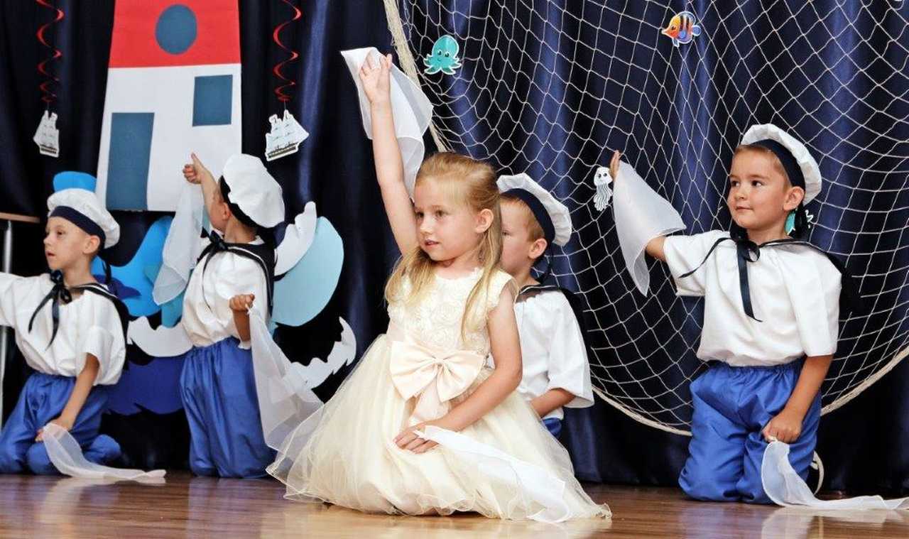 [FOTO] Pożegnanie roku przedszkolnego i starszaków w Roztoce