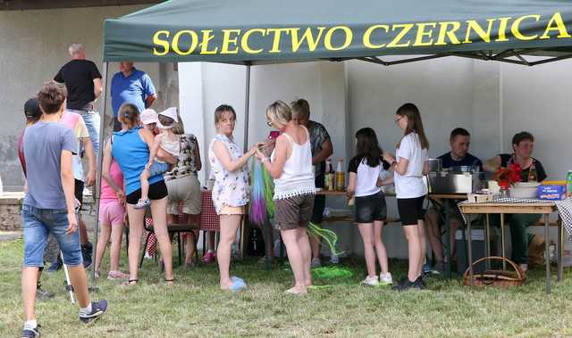 [FOTO] Moc atrakcji na kolejnym festynie z cyklu Lato z GOKSiR-em w Czernicy