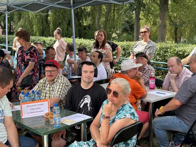 [FOTO] Quiz muzyczny z integracją w tle. Jaka to melodia w ŚDS Świdnica