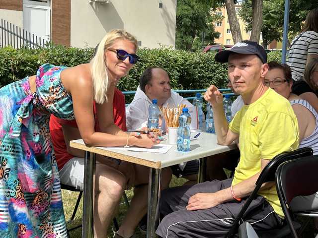 [FOTO] Quiz muzyczny z integracją w tle. Jaka to melodia w ŚDS Świdnica