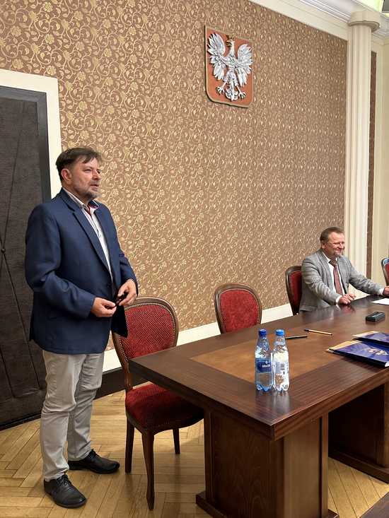 Ekonomik będzie współpracować z Akademią Angelusa Silesiusa w Wałbrzychu. Podpisano porozumienie [SZCZEGÓŁY]