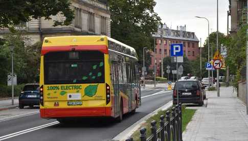 Koniec kursowania 50 i 52, nowe linie i przystanki, zmiany tras. Od poniedziałku rewolucja w komunikacji miejskiej