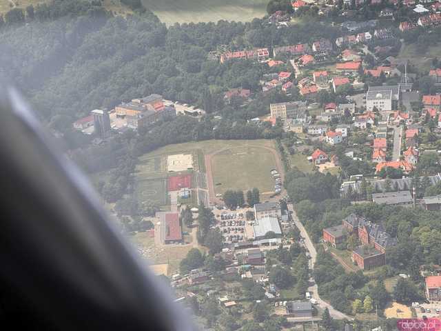 [FOTO] Podniebne poszukiwania atrakcji regionu. Dziennikarze sprawdzili swoją orientację w terenie z lotu ptaka