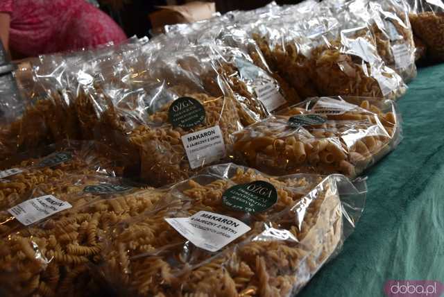 [FOTO] Duże zainteresowanie lokalnymi produktami na Targu Ziemi w Tarnawie