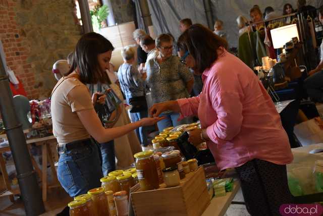 [FOTO] Duże zainteresowanie lokalnymi produktami na Targu Ziemi w Tarnawie
