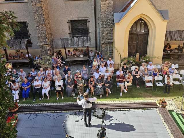 [FOTO] Janusz Cedro zagrał w Strzegomiu