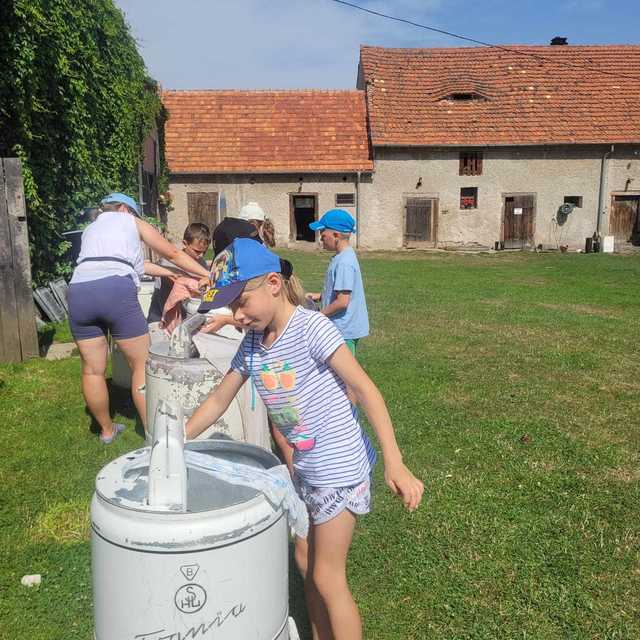 [FOTO] Dzieci z gminy Świdnica odwiedziły Ostoję nad Młynówką
