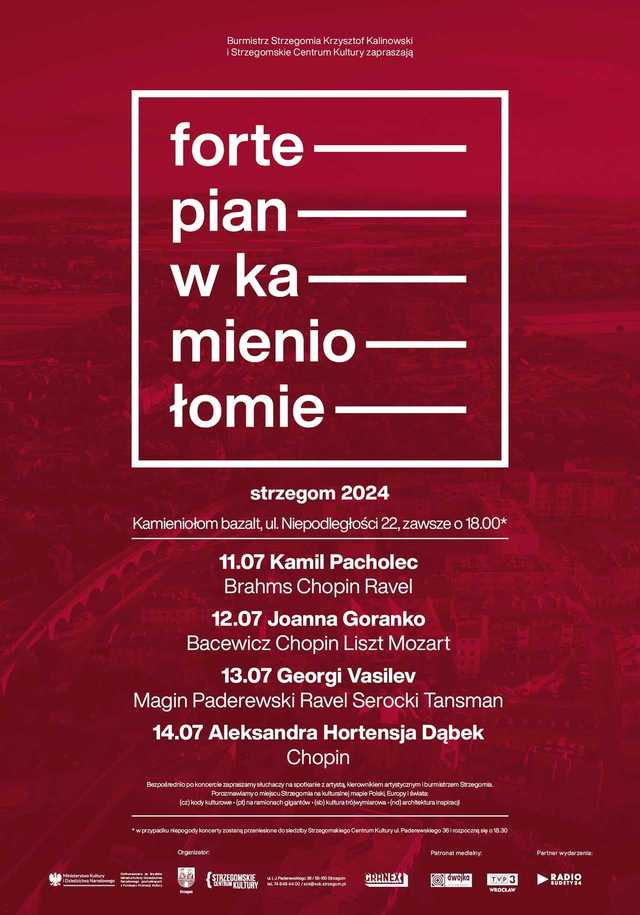 [FOTO] Deszczowa aura nie przeszkodziła w odegraniu inauguracyjnego koncertu z cyklu Fortepian w Kamieniołomie