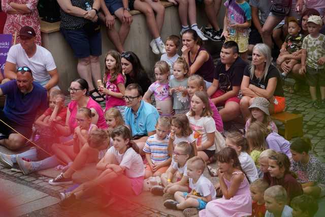 [FOTO] Magiczne przedstawienia pod gołym niebem. Ruszył Festiwal Teatru Otwartego