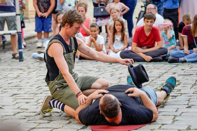 [FOTO] Magiczne przedstawienia pod gołym niebem. Ruszył Festiwal Teatru Otwartego