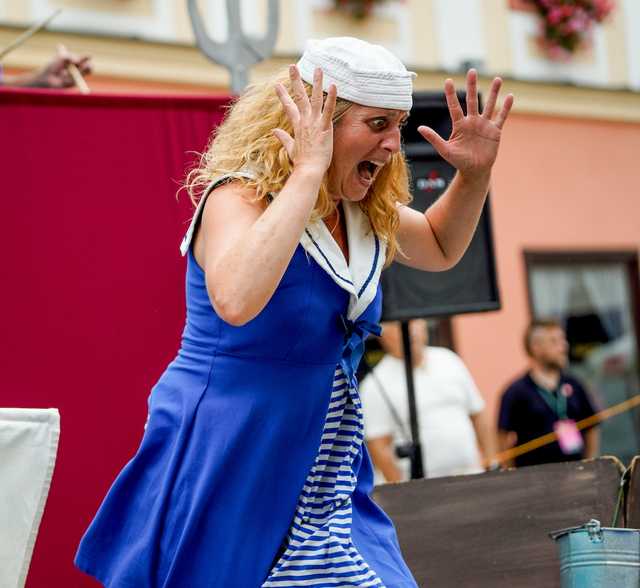 [FOTO] Magiczne przedstawienia pod gołym niebem. Ruszył Festiwal Teatru Otwartego
