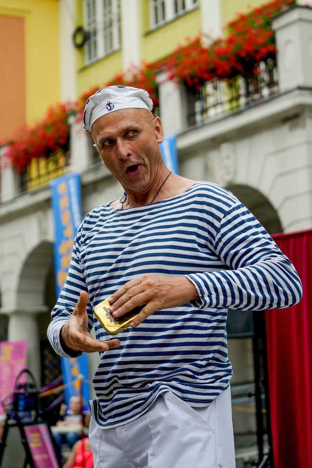 [FOTO] Magiczne przedstawienia pod gołym niebem. Ruszył Festiwal Teatru Otwartego