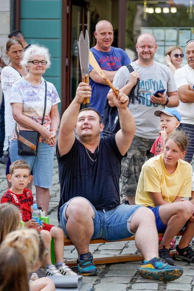 [FOTO] Magiczne przedstawienia pod gołym niebem. Ruszył Festiwal Teatru Otwartego