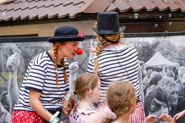 [FOTO] Magiczne przedstawienia pod gołym niebem. Ruszył Festiwal Teatru Otwartego