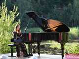 [FOTO] Utwory Chopina w wykonaniu utytułowanej pianistki wybrzmiały w samym sercu kamieniołomu