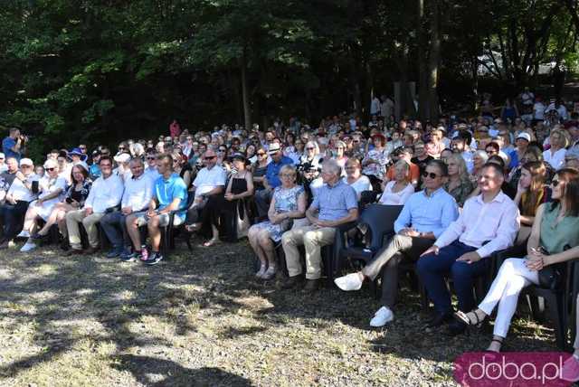 [FOTO] Utwory Chopina w wykonaniu utytułowanej pianistki wybrzmiały w samym sercu kamieniołomu