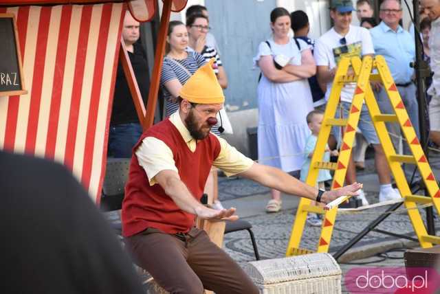 [FOTO] Uliczne przedstawienia, koncert i wernisaż wystawy na zakończenie 26. Festiwalu Teatru Otwartego