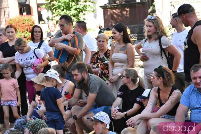 [FOTO] Uliczne przedstawienia, koncert i wernisaż wystawy na zakończenie 26. Festiwalu Teatru Otwartego