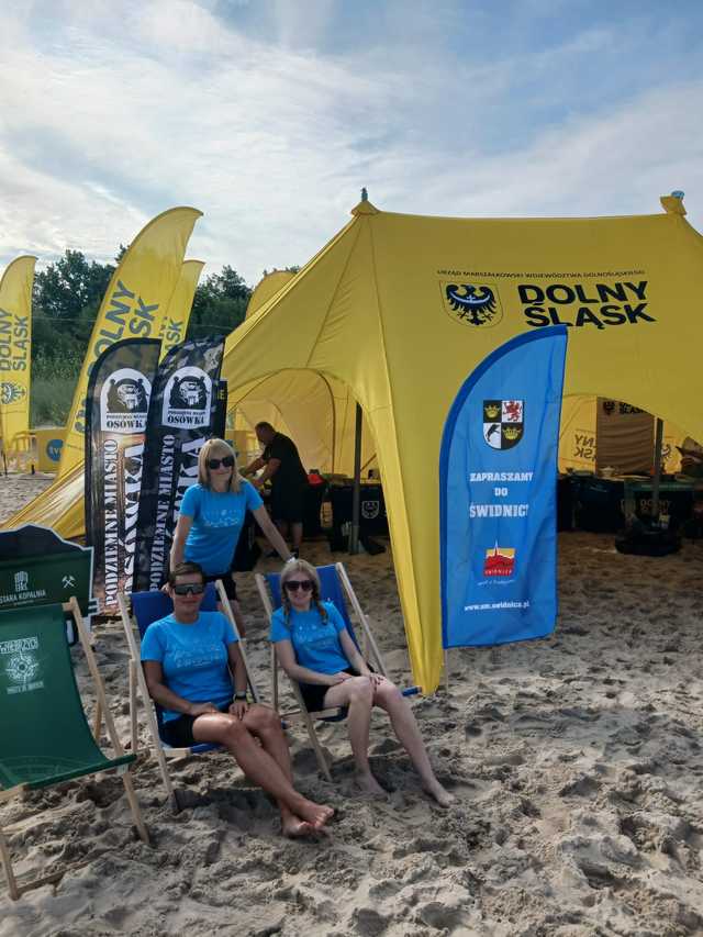 [FOTO] Promocja miasta na bałtyckich plażach. Świdnica w Projekcie Plaża w Międzyzdrojach