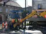 [FOTO] Kilka miesięcy po przebudowie drogowcy zdarli asfalt. Urząd Miasta odpowiada