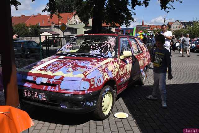 [WIDEO/FOTO] Zabytkowe modele, tuningowe cuda i legendarne klasyki. Miłośnicy motoryzacji spotkali się po raz dziewiąty