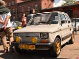 [WIDEO/FOTO] Zabytkowe modele, tuningowe cuda i legendarne klasyki. Miłośnicy motoryzacji spotkali się po raz dziewiąty