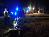 Myślał, że odpuszczą. 16-latek uciekał motocrossem przed policjantami, a następnie wypadł z drogi
