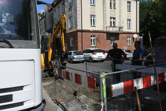 Trwa remont przy Alejach Lipowych w Świebodzicach