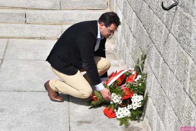 [FOTO] Upamiętnili powstańców warszawskich w Muzeum Gross-Rosen