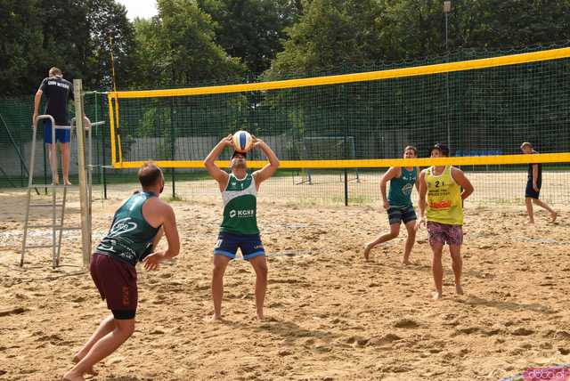 [FOTO] Rywalizowali na piasku w 3. Otwartym Turnieju Siatkówki Plażowej mężczyzn