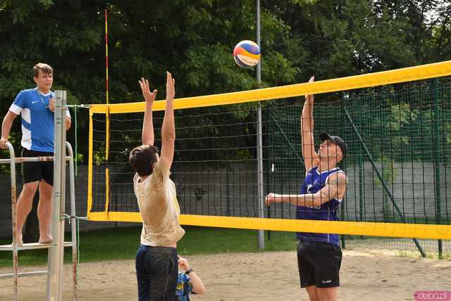 [FOTO] Rywalizowali na piasku w 3. Otwartym Turnieju Siatkówki Plażowej mężczyzn