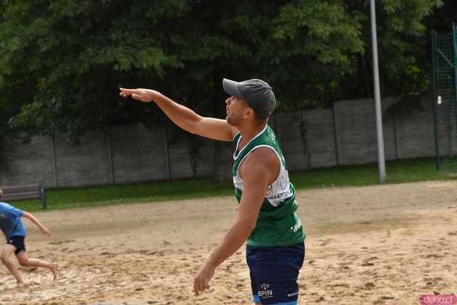 [FOTO] Rywalizowali na piasku w 3. Otwartym Turnieju Siatkówki Plażowej mężczyzn