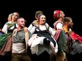 Z Kenii, Kolumbii, Francji, Serbii i Węgier. Poznajcie zespoły, które wystąpią na 32. Międzynarodowym Festiwalu Folkloru!