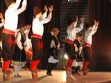 Z Kenii, Kolumbii, Francji, Serbii i Węgier. Poznajcie zespoły, które wystąpią na 32. Międzynarodowym Festiwalu Folkloru!