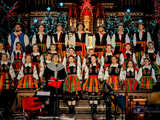 Z Kenii, Kolumbii, Francji, Serbii i Węgier. Poznajcie zespoły, które wystąpią na 32. Międzynarodowym Festiwalu Folkloru!