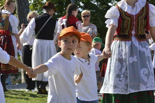 [FOTO] Międzynarodowe Śniadanie na trawie