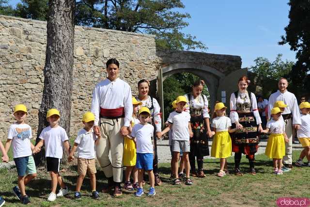 Energia, Taniec i Folklor: Festiwal Folkloru Zaczyna się z Impetem