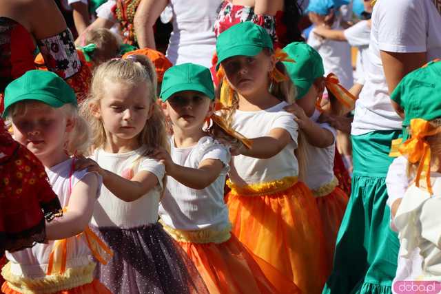 Energia, Taniec i Folklor: Festiwal Folkloru Zaczyna się z Impetem