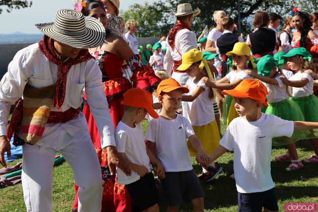 Energia, Taniec i Folklor: Festiwal Folkloru Zaczyna się z Impetem