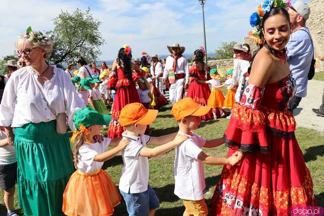 Energia, Taniec i Folklor: Festiwal Folkloru Zaczyna się z Impetem
