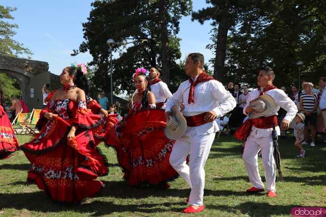 Energia, Taniec i Folklor: Festiwal Folkloru Zaczyna się z Impetem