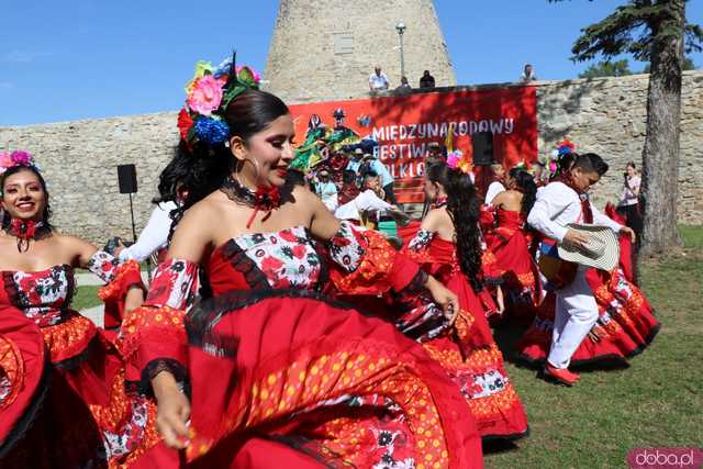 Energia, Taniec i Folklor: Festiwal Folkloru Zaczyna się z Impetem