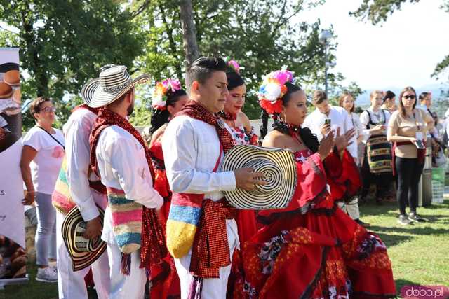 Energia, Taniec i Folklor: Festiwal Folkloru Zaczyna się z Impetem