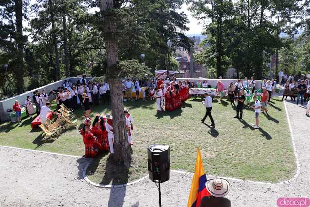 Energia, Taniec i Folklor: Festiwal Folkloru Zaczyna się z Impetem